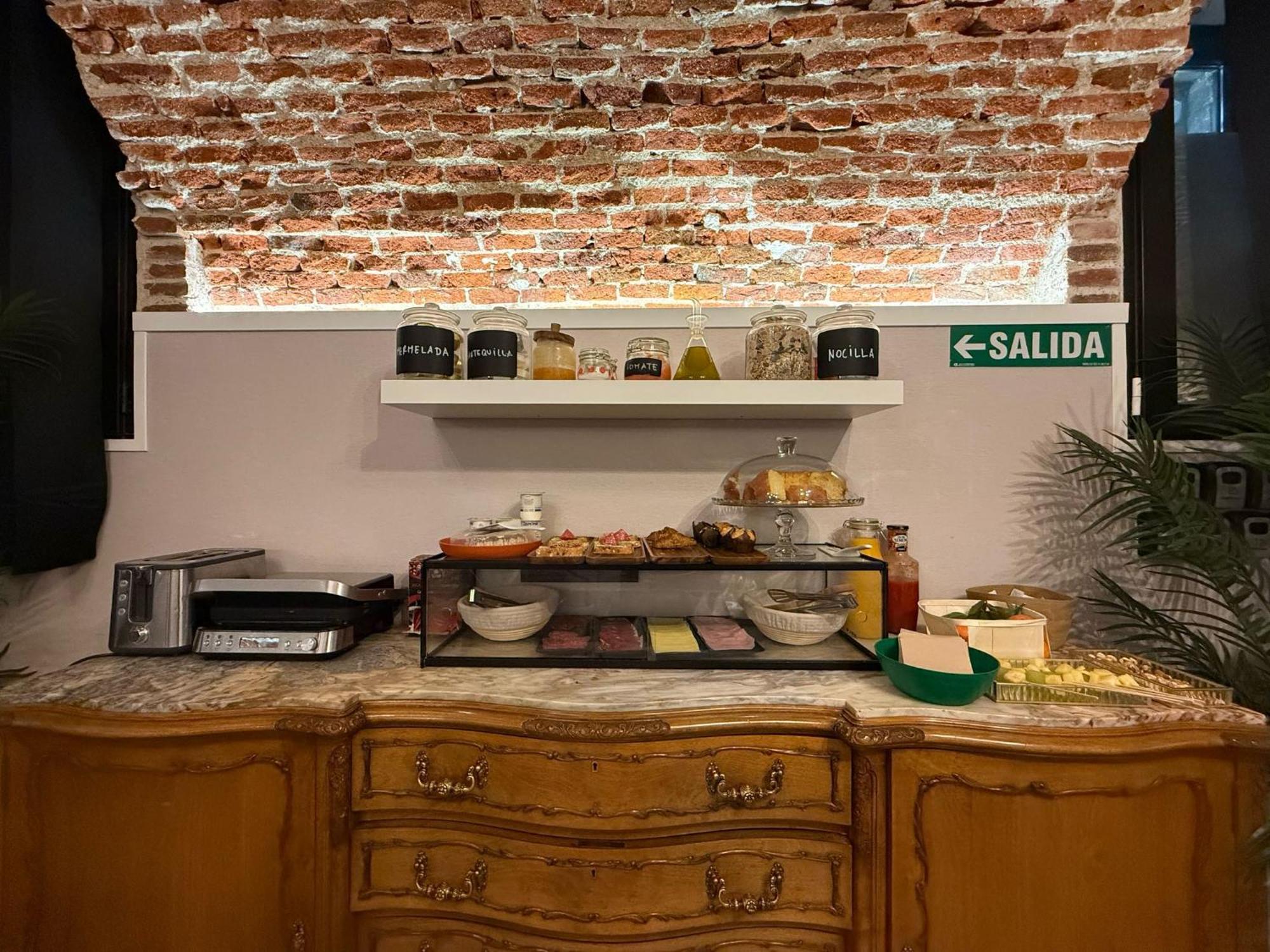 Cc Opera Suites Madrid Luaran gambar